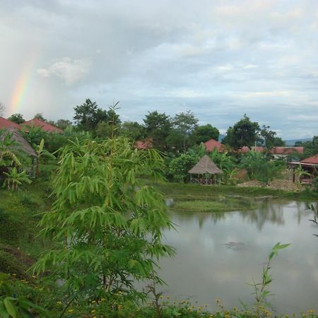 Memoria Palace & Resort Pailin Exterior foto