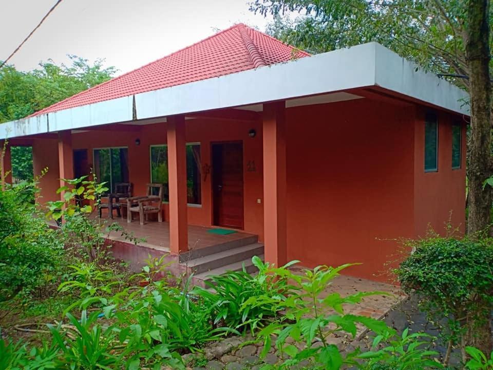 Memoria Palace & Resort Pailin Exterior foto