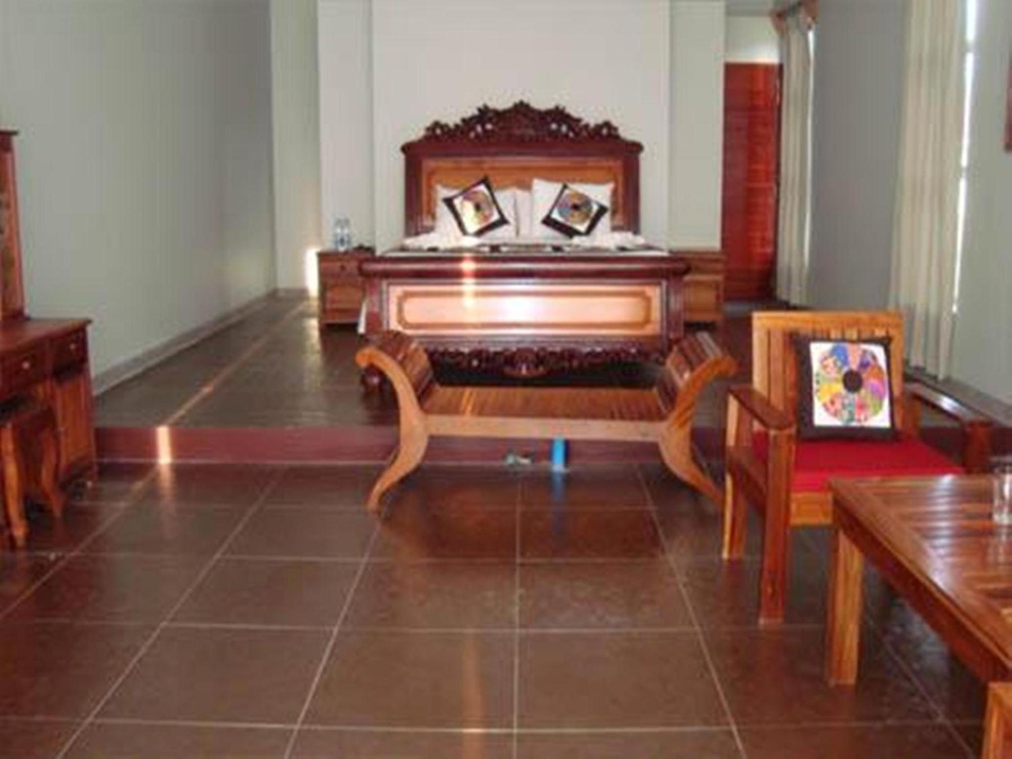 Memoria Palace & Resort Pailin Exterior foto