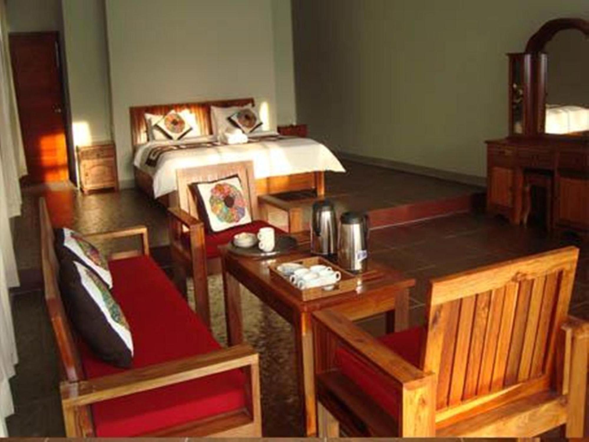 Memoria Palace & Resort Pailin Exterior foto